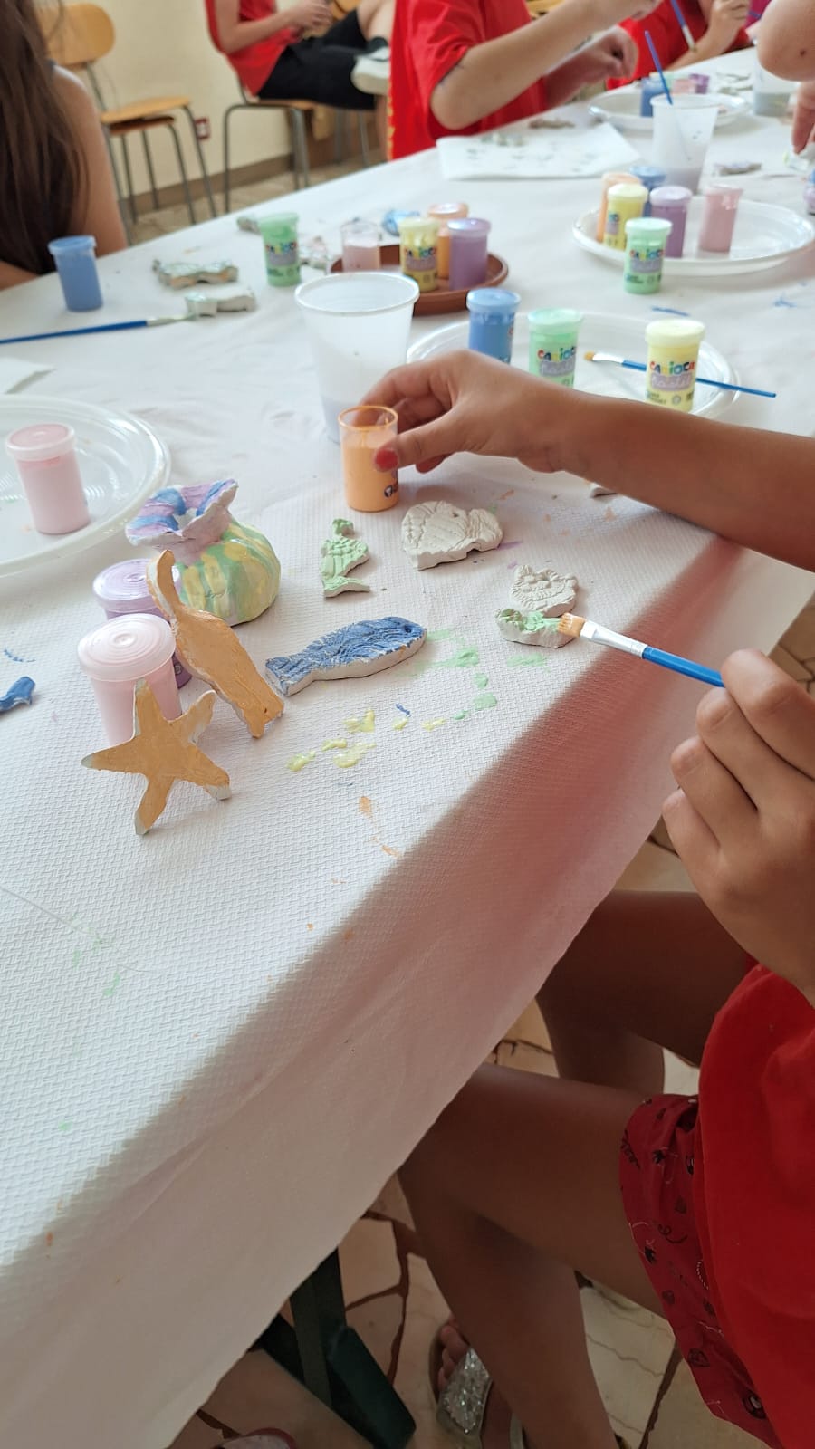 Al Centro Estivo di San Giorgio va in scena un laboratorio di “quasi ceramica” Al Centro Estivo di San Giorgio va in scena un laboratorio di “quasi ceramica”